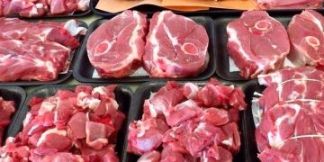 توزیع گوشت گوسفند افغانستانی و گوساله برزیلی در مشهد