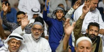 میزبانی از زائران غیر ایرانی در رواق‌های اختصاصی حرم رضوی