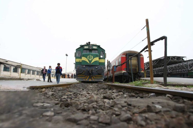 برنامه ریزی مسیر ریلی مشهد تا کرمانشاه برای اربعین ۱۴۰۴