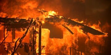 کودک پنج ساله مشهدی خانه را آتش زد