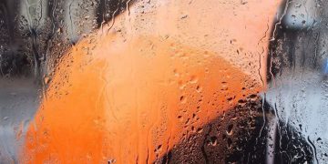 سالم شدن هوای مشهد با بارش باران