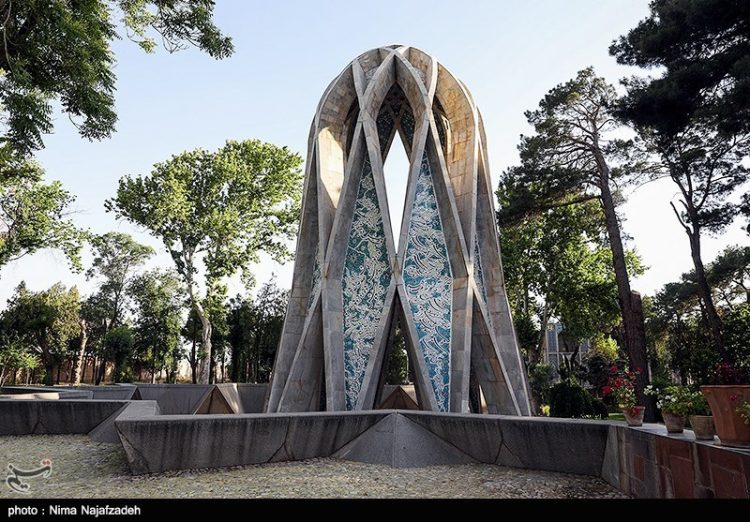 سخنران مخالف خیام، امام جمعه نیشابور نیست!