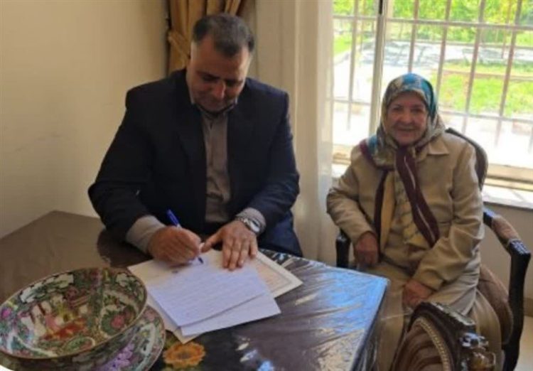 اهدای زمین ۶۰۰ میلیارد ریالی معلم نیشابوری به آموزش و پرورش