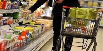 مشکلی در تأمین کالا نداریم/خرید هیجانی مردم عامل کمبود مقطعی روغن بود