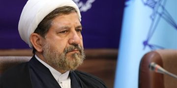 تابع رهبری معظم و پشتیبان نیروهای مسلح هستیم