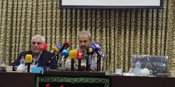 معطلی ۲۰۰ کامیون اثاثیه اتباع افغانستانی در مرز دوغارون