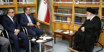 آیت‌ا‌لله علم‌الهدی: برخی متمولان از مالیات فرار می‌کنند