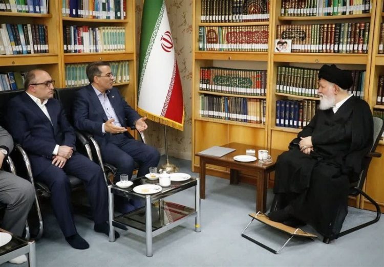 آیتالله علمالهدی: برخی متمولان از مالیات فرار میکنند