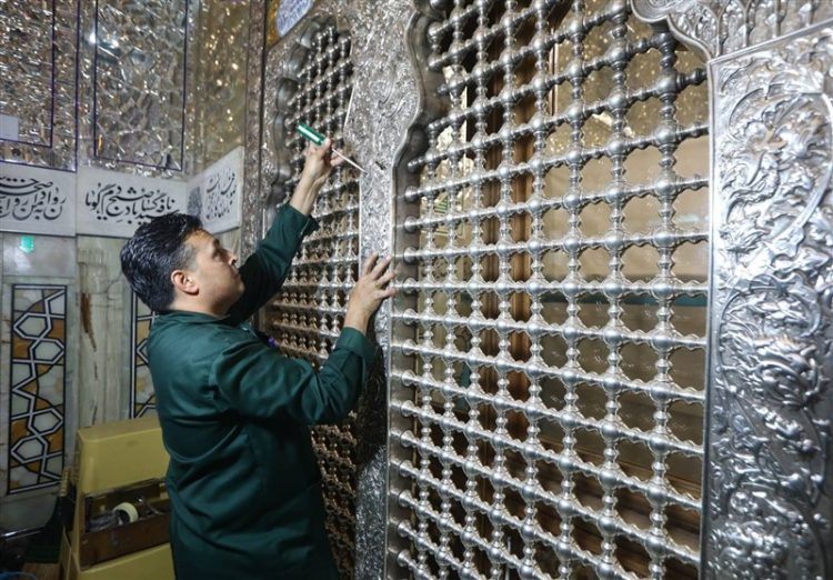 مرمت پنجره فولاد رواق دارالولایه حرم مطهر رضوی