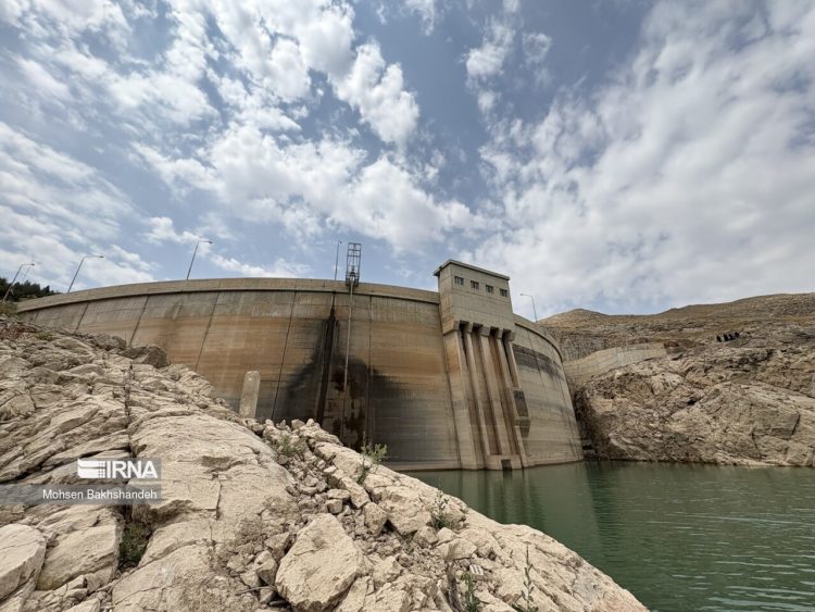 کمتر از هشت درصد حجم سدهای مشهد آب دارد