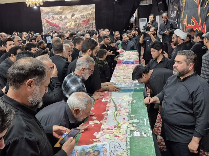 مراسم تشییع ۳ پیکر شهید در مشهد آغاز شد