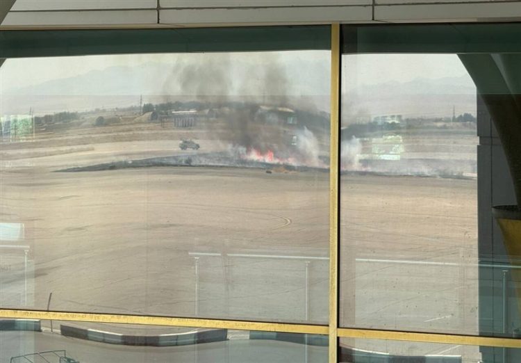آتشسوزی کنترلشده در فرودگاه مشهد/ مردم نگران مشاهده دود نباشند