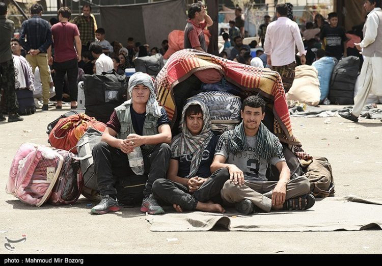 بازگشت ۹۴۰ هزار افغانستانی از مرز دوغارون به کشورشان
