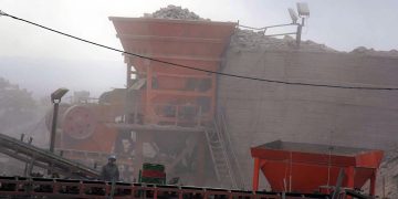 استاندار خراسان رضوی: استخراج سنگ آهن از معادن آورده‌ای برای استان نداشته است