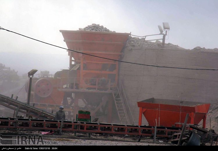 استاندار خراسان رضوی: استخراج سنگ آهن از معادن آورده‌ای برای استان نداشته است