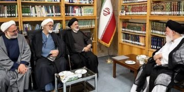 آیت‌الله علم‌الهدی: مهم‌ترین دغدغه مردم معیشت و مشکلات اقتصادی است