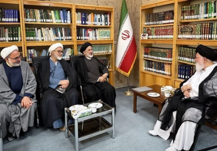 آیتالله علمالهدی: مهمترین دغدغه مردم معیشت و مشکلات اقتصادی است