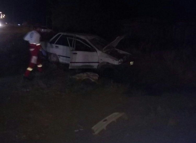 واژگونی پراید در مشهد یک کشته و پنج مصدوم برجای گذاشت