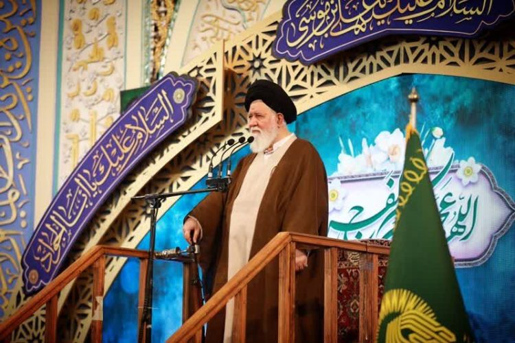 رهبر معظم انقلاب اسلامی ایران بینظیرترین رهبر جهان در مدیریت بحران و فتنهشناسی است