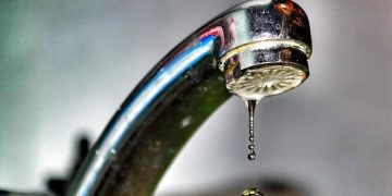 جیره‌بندی احتمالی آب در مشهد، حداقل ۸ تا ۱۰ ساعت در هفته