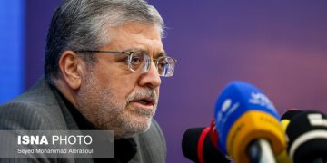 شهردار: مدیریت شهری مشهد نیازمند حکمرانی واحد و بازنگری قوانین است