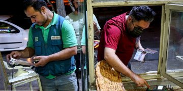 نان در مشهد شبانه گران شد