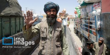 یک میلیون و ۱۰۰ هزار افغانستانی از مرز دوغارون به کشورشان بازگشتند