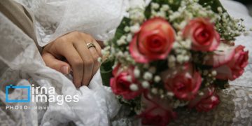ازدواج آسان در جامعه باید فرهنگ سازی شود