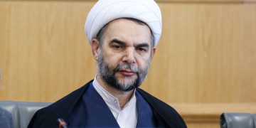 معاون اول قوه قضائیه: برداشت‌ سختگیرانه از قوانین مانع حرکتهای اقتصادی است