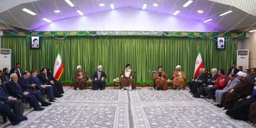 علم الهدی: مردم میدان‌دار برگزاری «روز مشهد» شوند